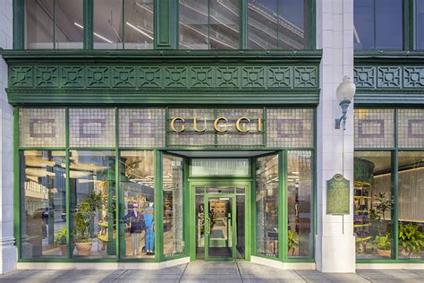 gucci boutique near me.